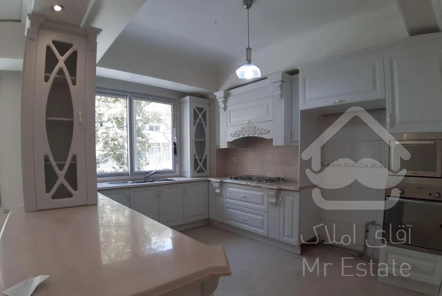 ۱۹۰ متر ۳خواب ۲پارکینگ فول مشاعات فعال