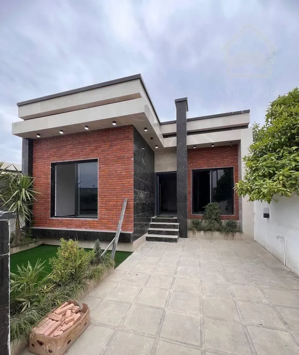 ویلا ۱۸۰متری *۹۰بنا سنددار داخل شهرک