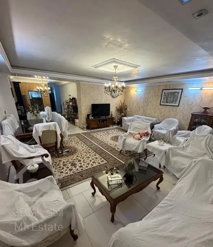 اوایل کوچه جمشیدی تک واحدی شیک ۱۴۵ متری ۳ خوابه