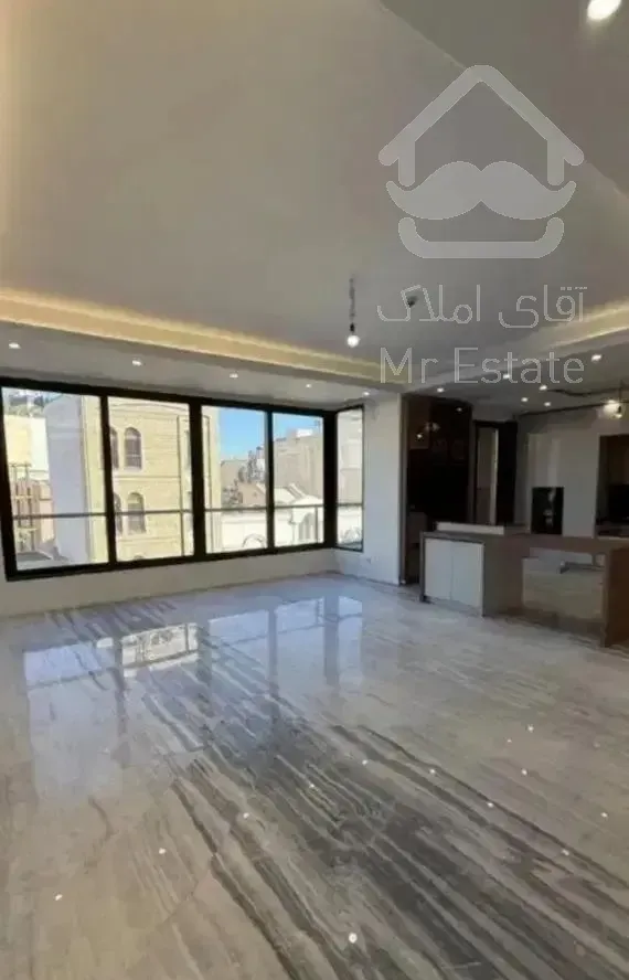 76 متر دو خواب/ غرق نور/ تاپ‌لوکیشن/ فروش فوری