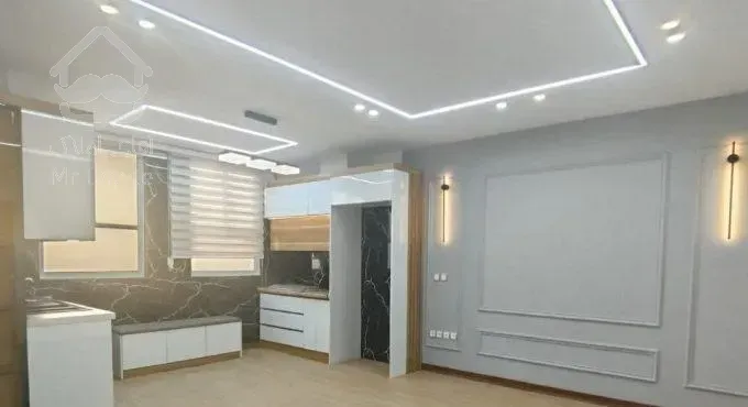 95متری طبقه اول مربع ساخت 2پارکینگه تخلیه