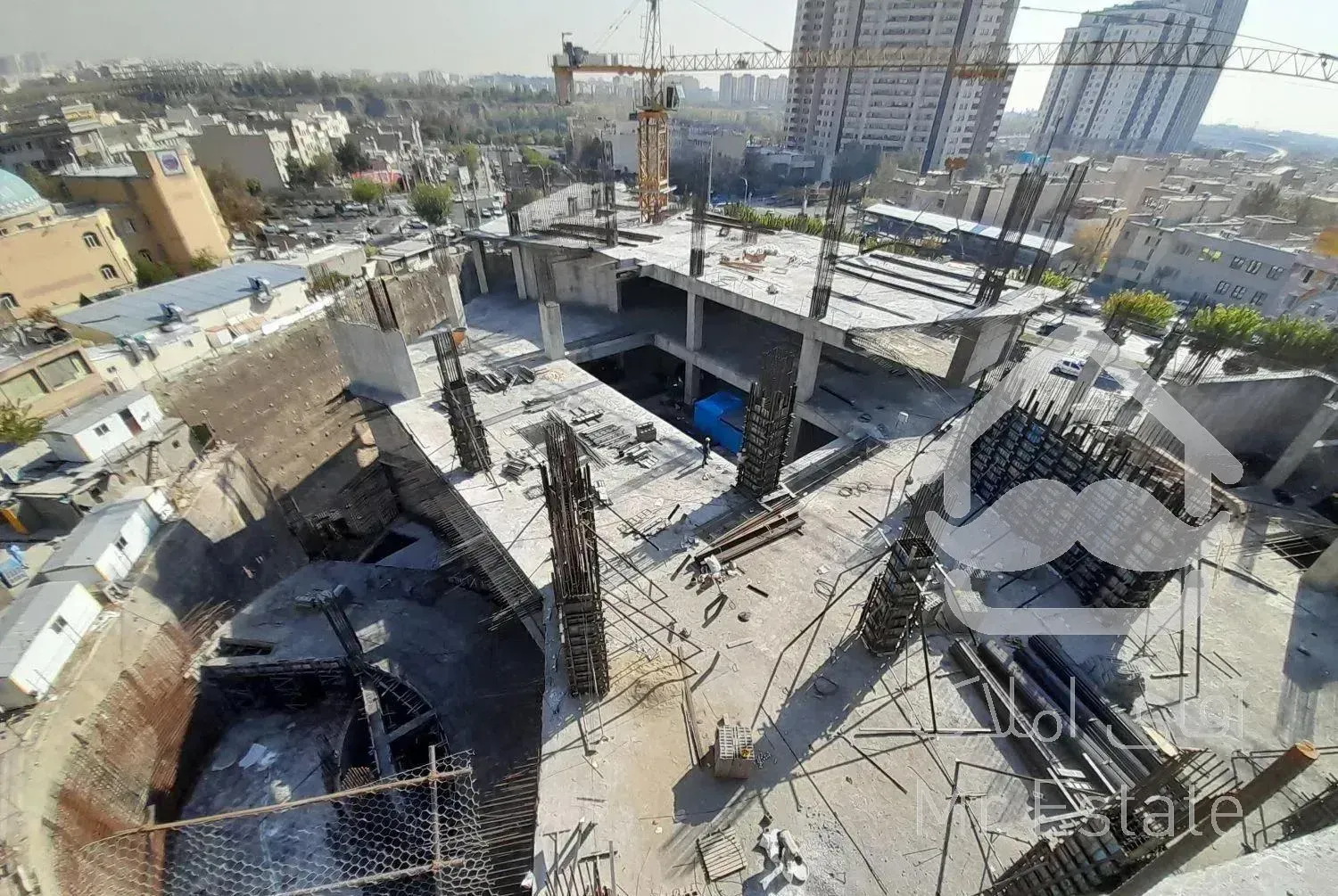 مجتمع تجاری اداری در منطقه گردشگری چیتگر