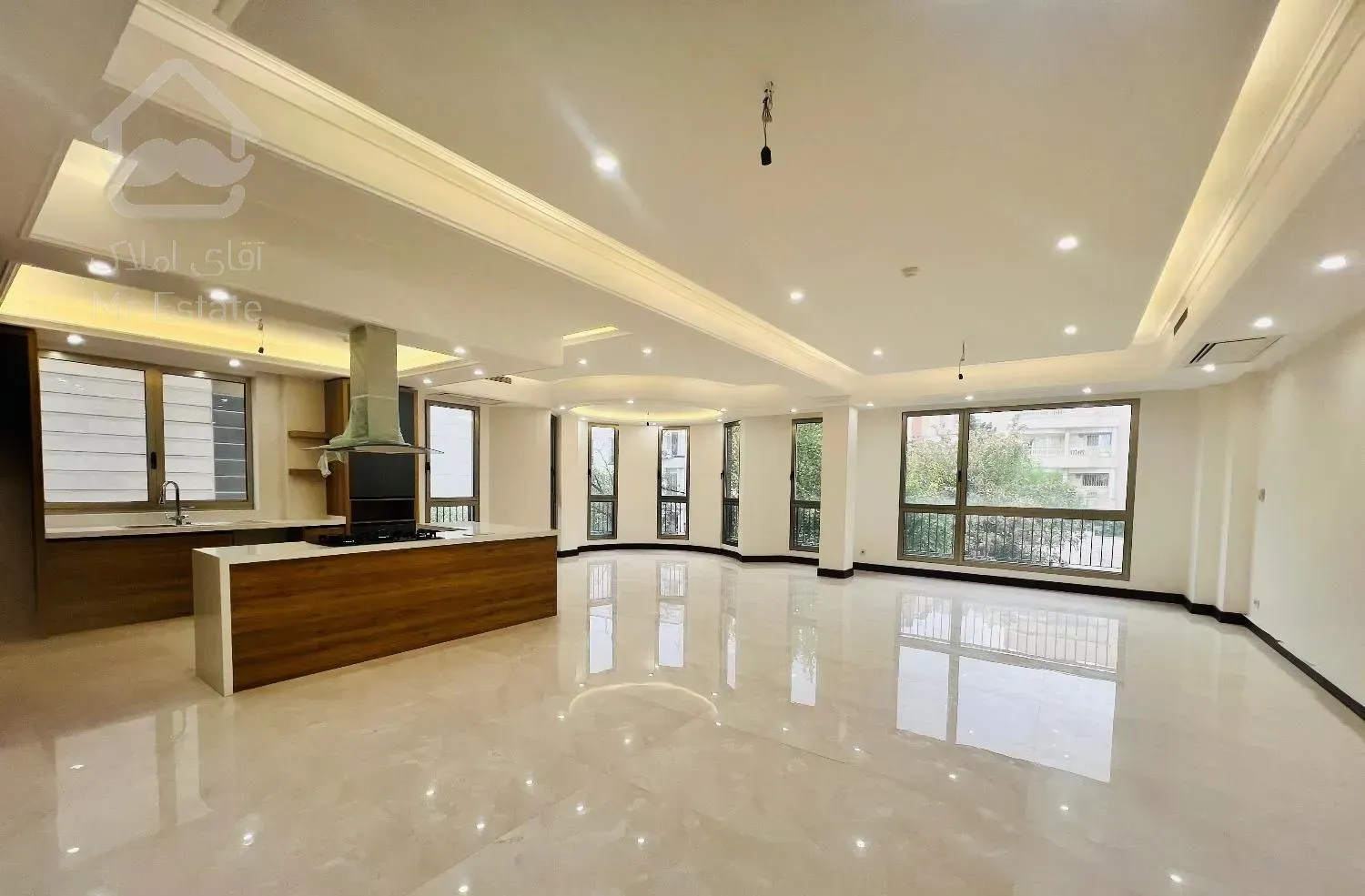 ۲۰۰ متر شمال جردن/(تکواحدی)/نوسازو‌کلیدنخورده