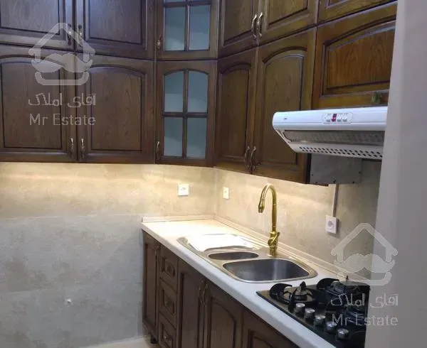 آپارتمان ۲خوابه بالای میدان کاج