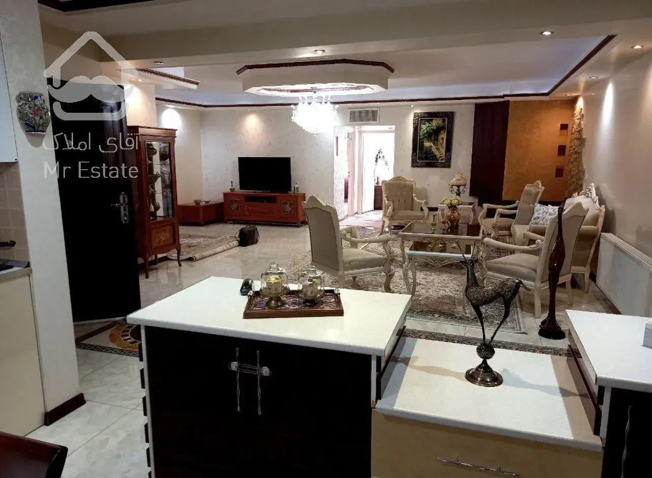 فروش ۳ طبقه یکجا / ۱۲۰ متر هر واحد / شهرک چشمه