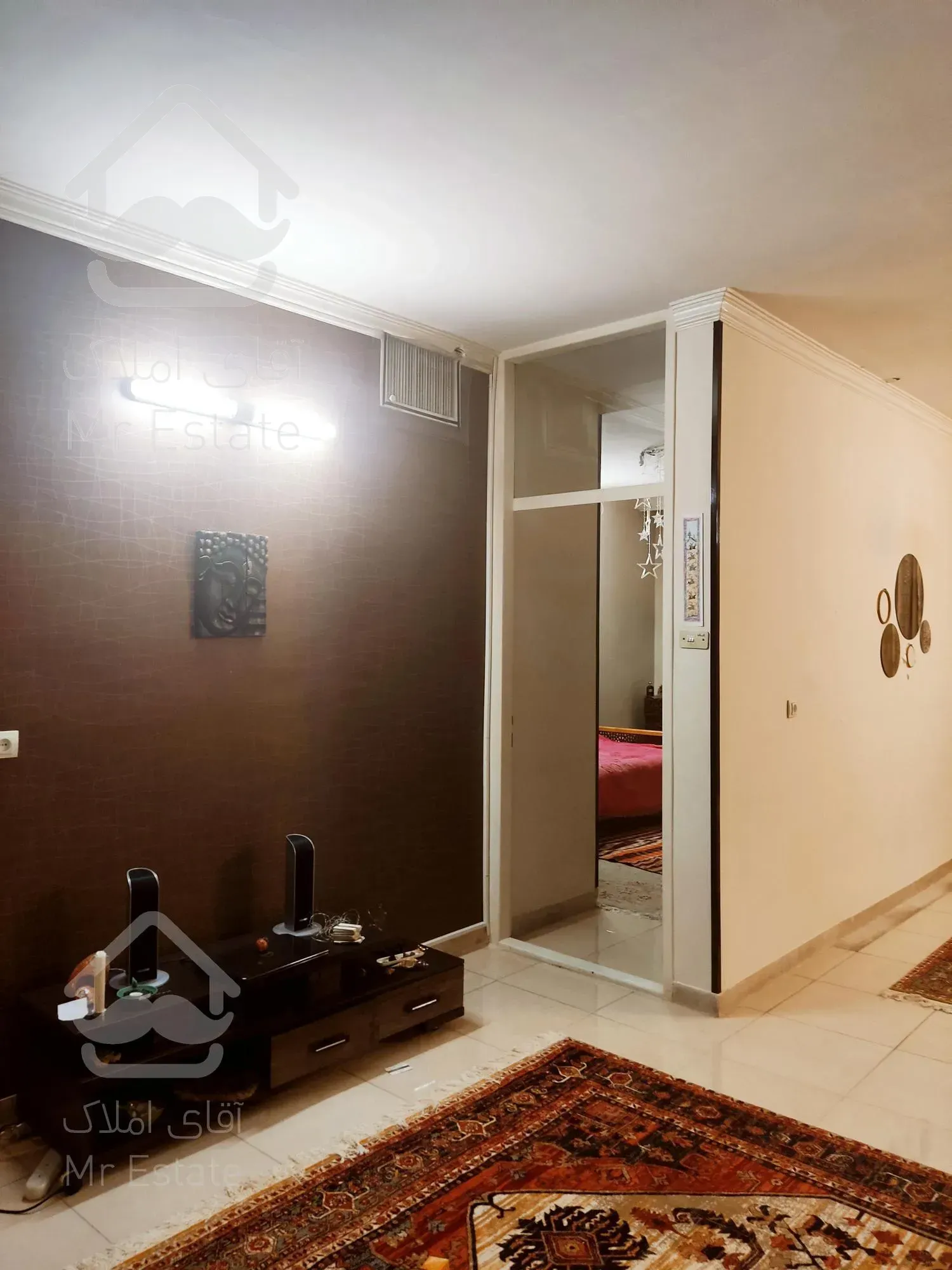 رهن و اجاره طبقه اول منزل ویلایی