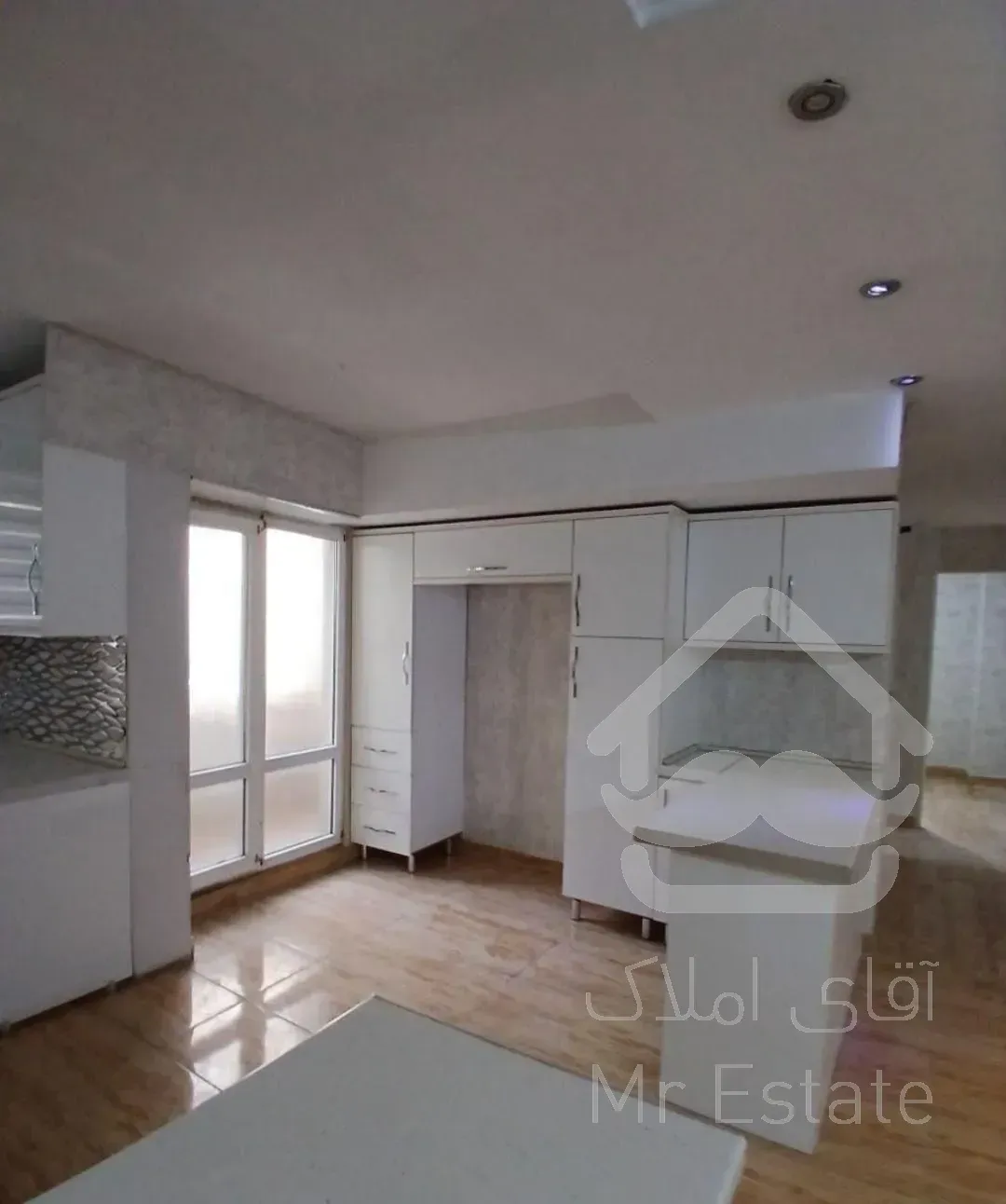 ۸۶متر نقشه عالی/فول امکانات/سیمتری جی