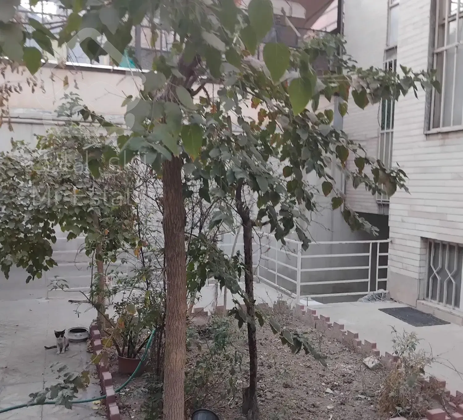 واحد ۹۰ متری بازسازی شده دو خوابه