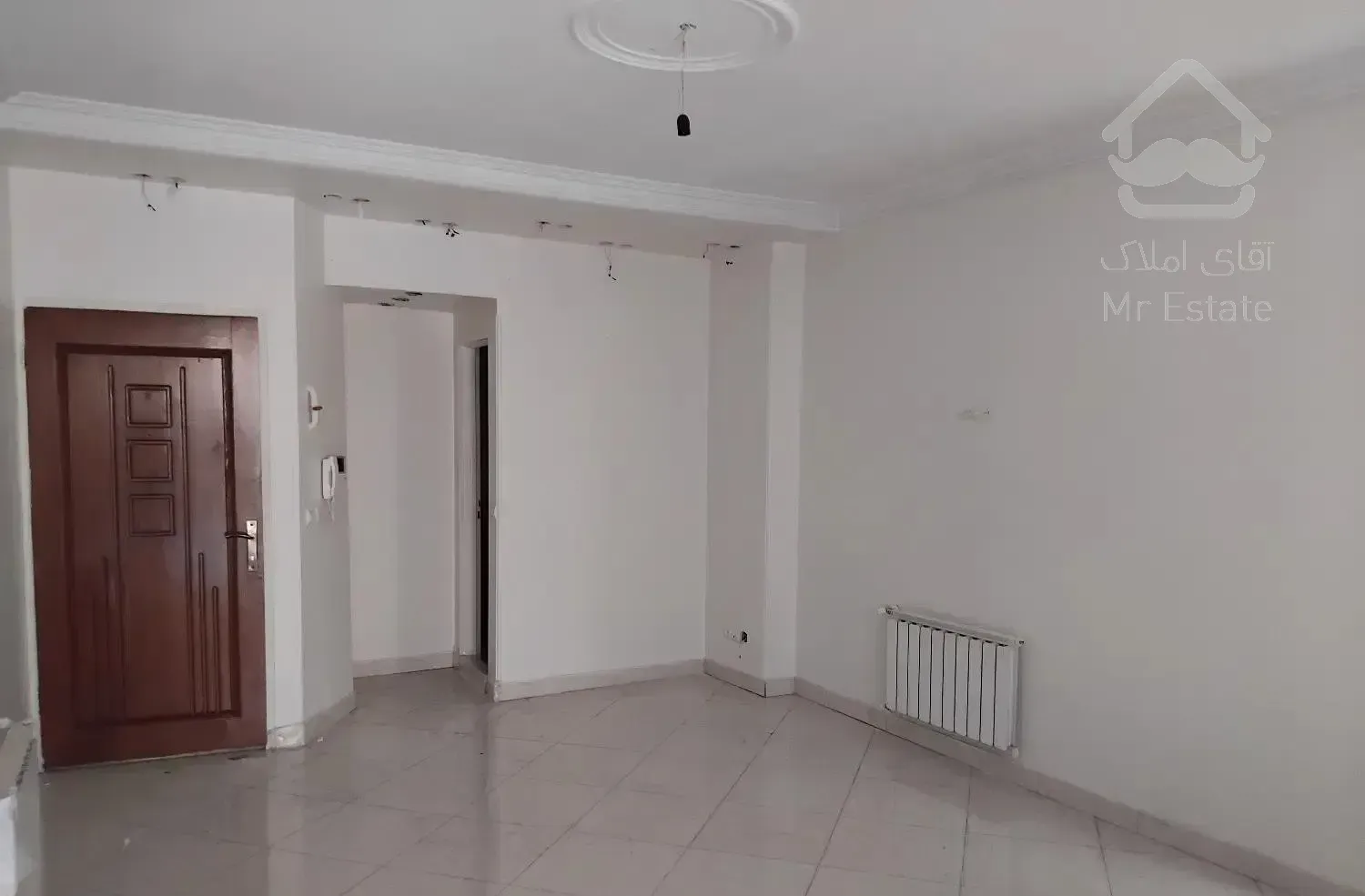 ۷۰ متر ۲ خواب/فول امکانات/۱۵ متر حیاط خلوت/تخلیه