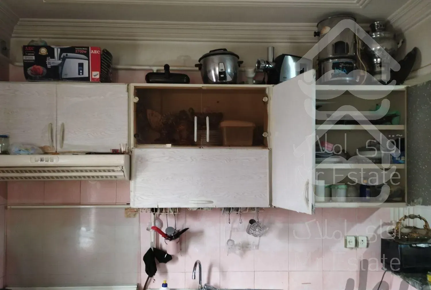 کابینت در حد نو سالم وبدونه پوسیدگی