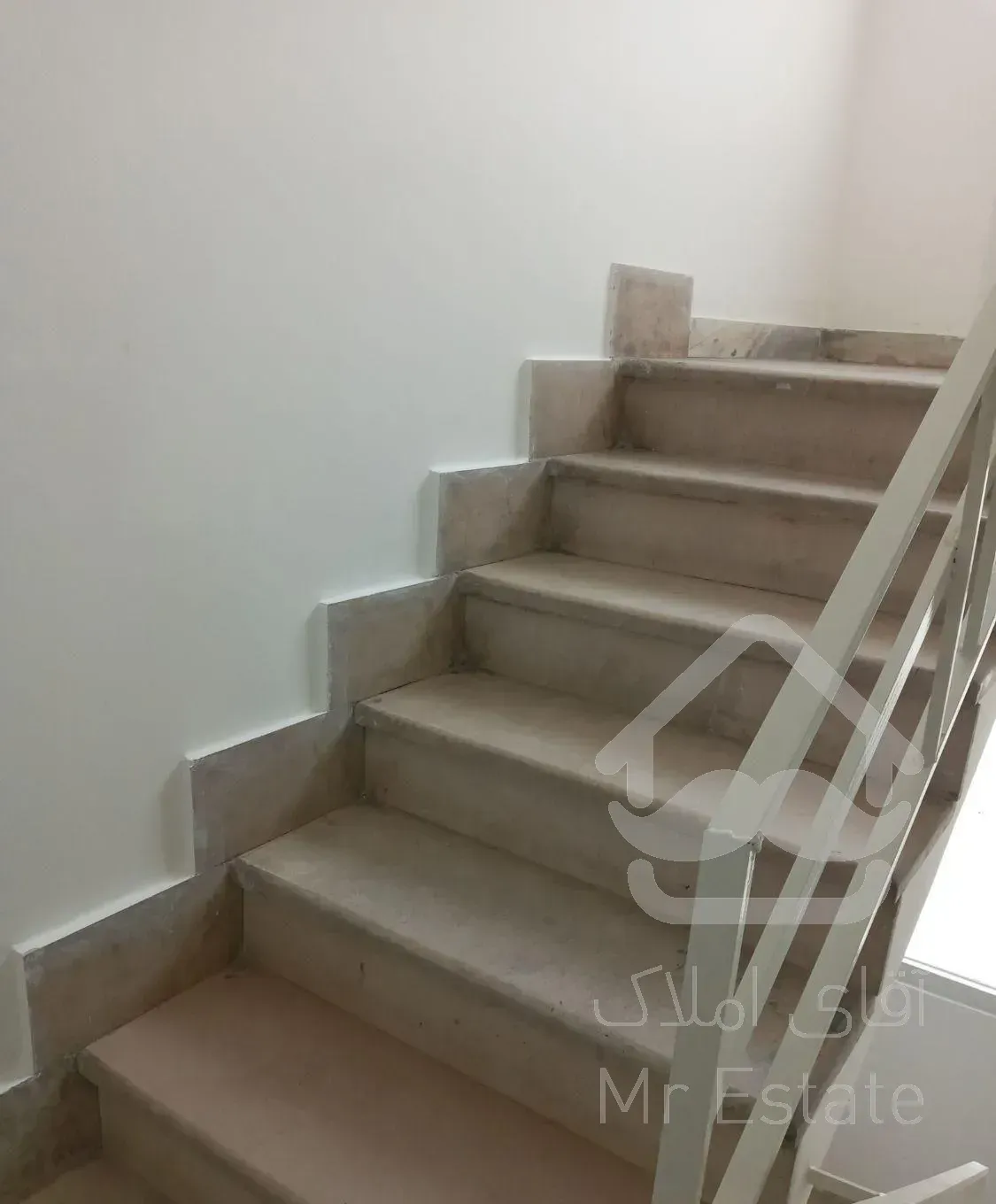 ۵۲ متری فول بازسازی شده  و غرق نور در مینا شمالی