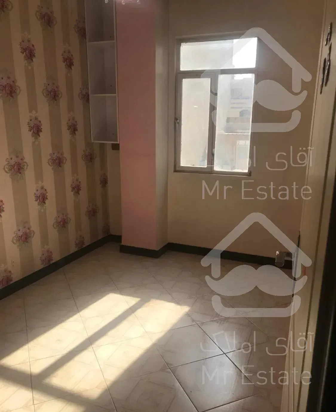 ۵۴متر/سالن پرده خور/پارکینگ دار