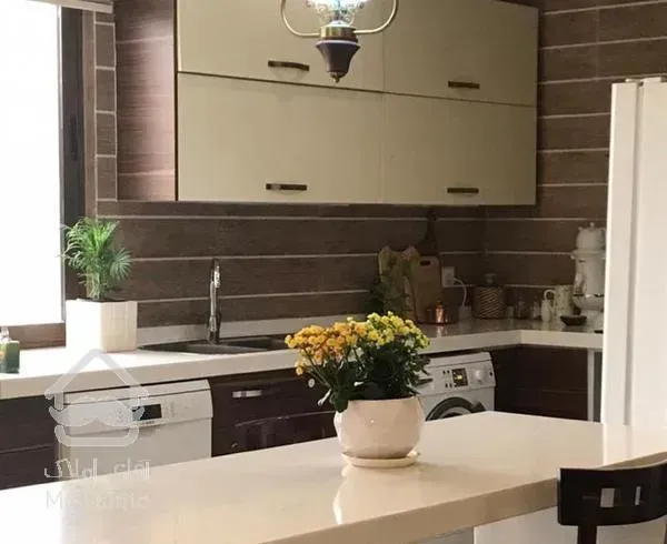 اپارتمان ۱۱۰ متری دو خواب برج باغ