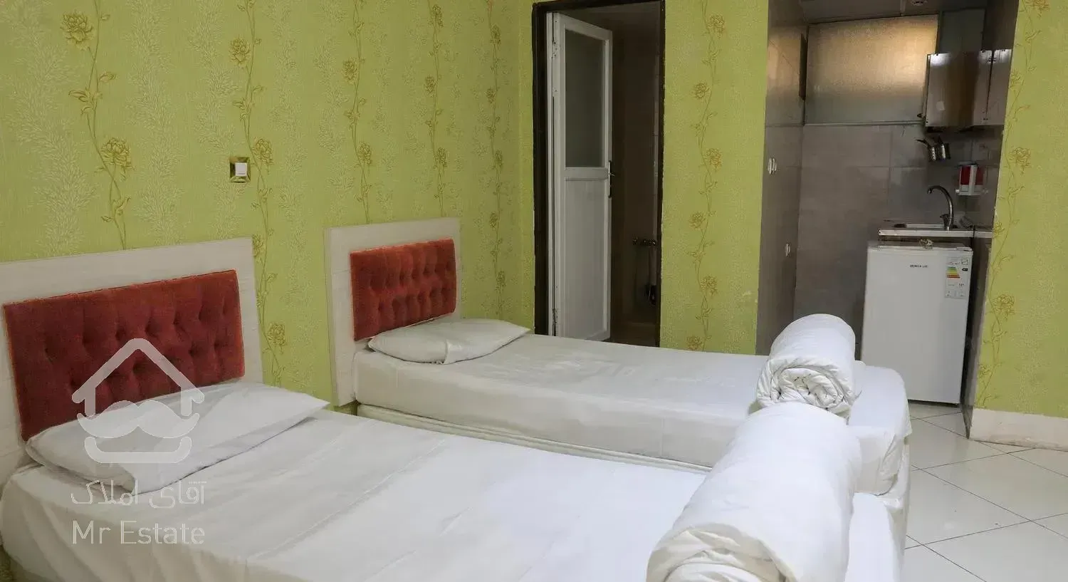 مجتمع اقامتگاهی نیکداد - سه تخته