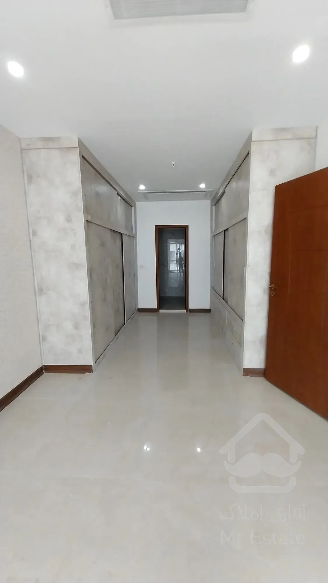 فروش واحد 175 متری سه خواب هروی