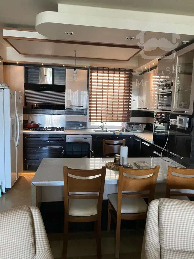 فروش 180 متری دروس