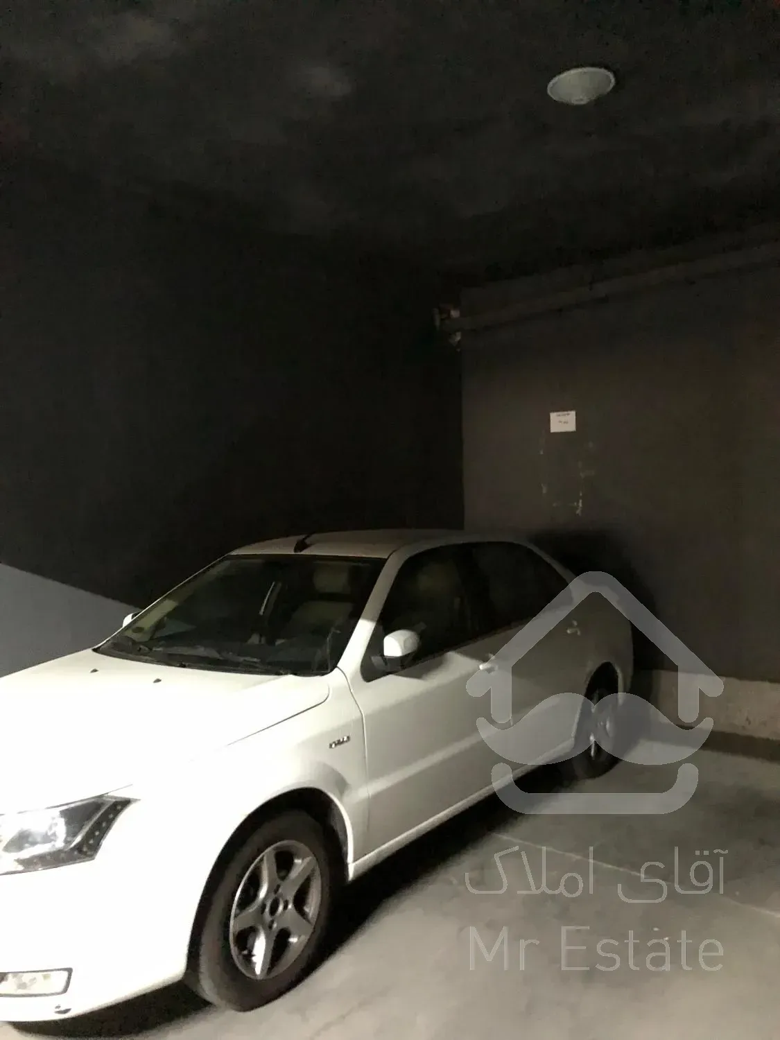 برج افق ۳ شهرک شهید بهشتی ۹۷ متری