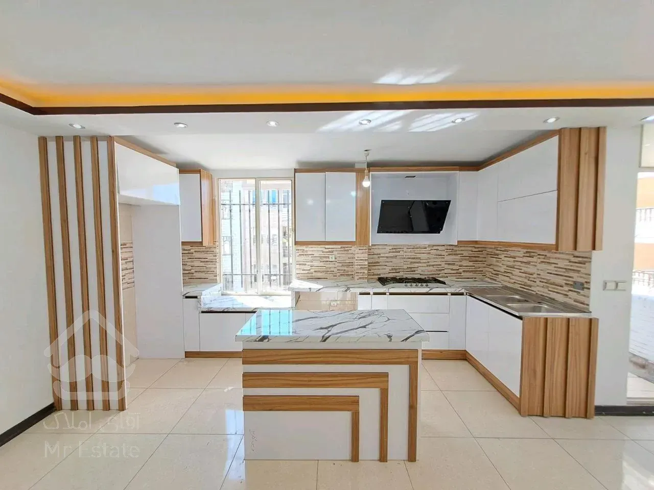 ۵۶متر طبقه۲ سالن پرده خور سند تکبرگ