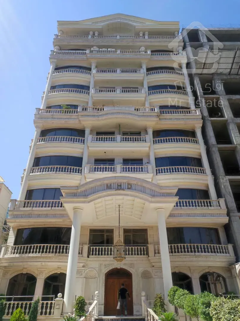 فروش اپارتمان 270 متری زعفرانیه