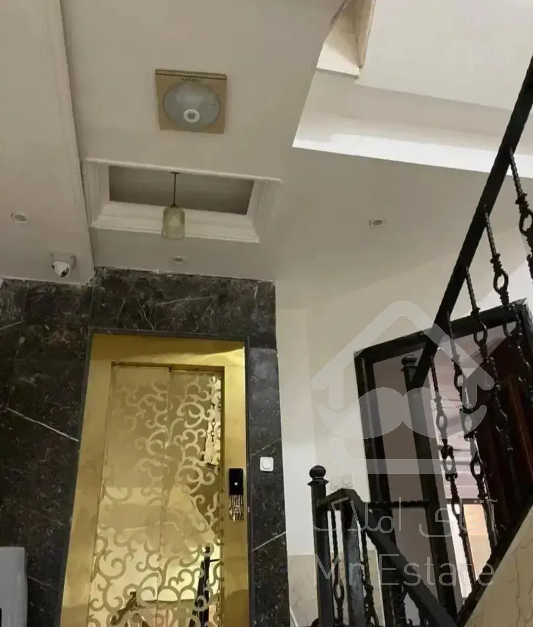 آپارتمان تک واحدآسانسوردارطبری هراز متراژ ۱۲۵ متر