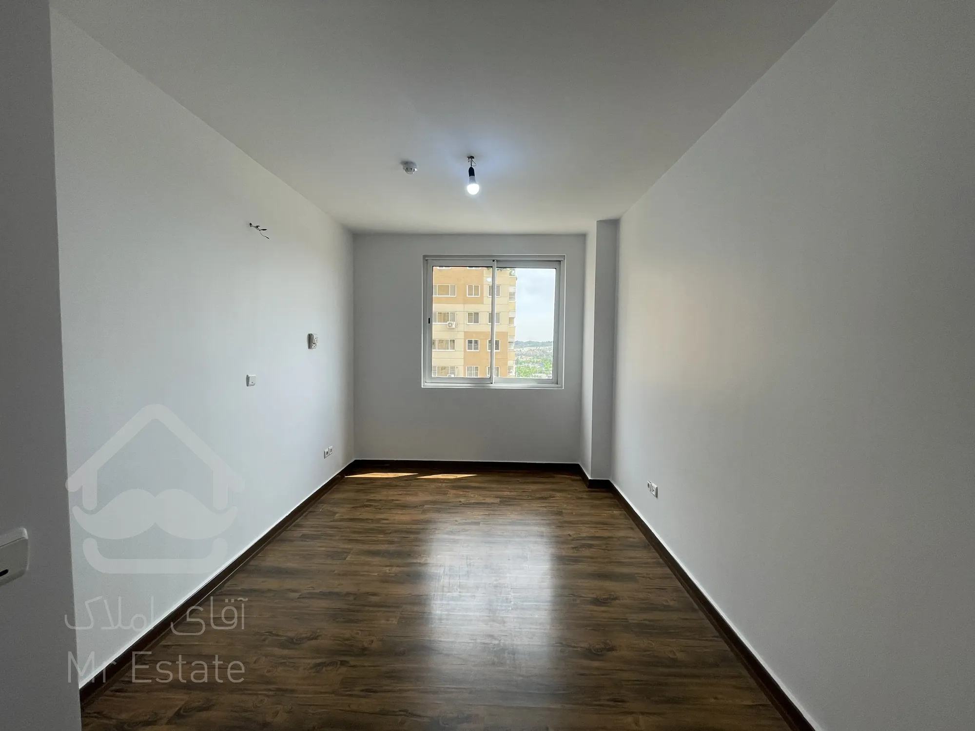 ۱۲۵ متر ۳ خواب برج مجلل عرفان