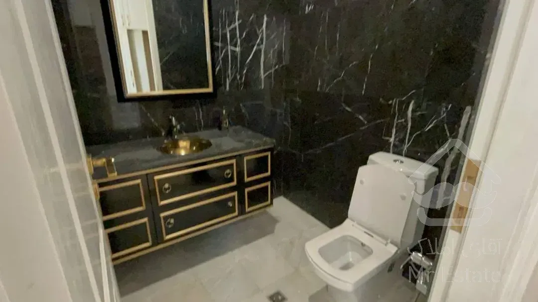 فروش اپارتمان 225 متری زعفرانیه