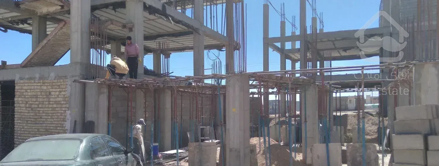 فروش آپارتمان نیمه کاره ۲۰۰ متری