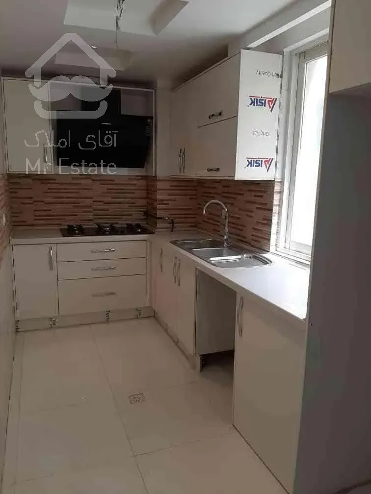 آپارتمان ٨١ متری ، شهران