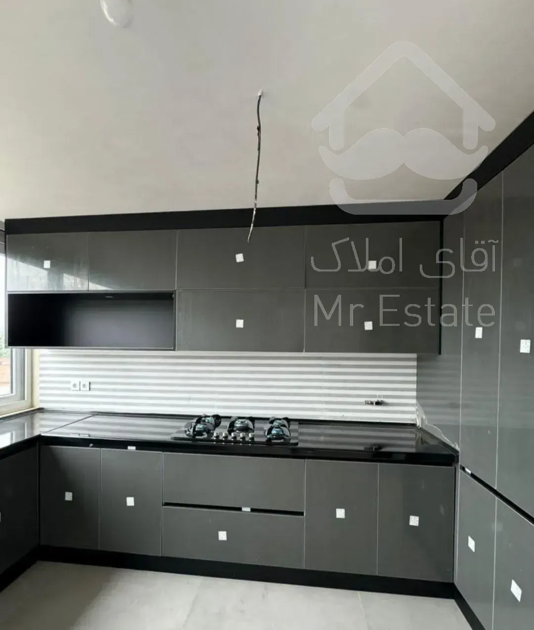 اجاره آپارتمان ۱۳۰ متری نوساز بغل سینما