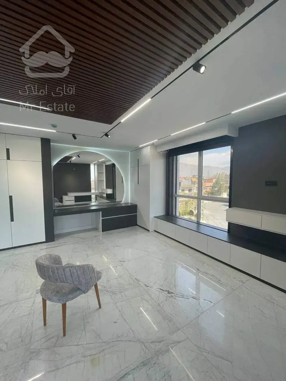 فروش ویلای تریبلکس با معماری مدرن و استخر