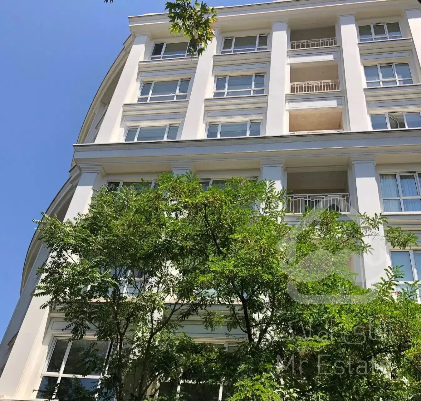 ۱۸۵ متر فرمانیه اندرزگو مشاعات فول ارشیتکت دلیری