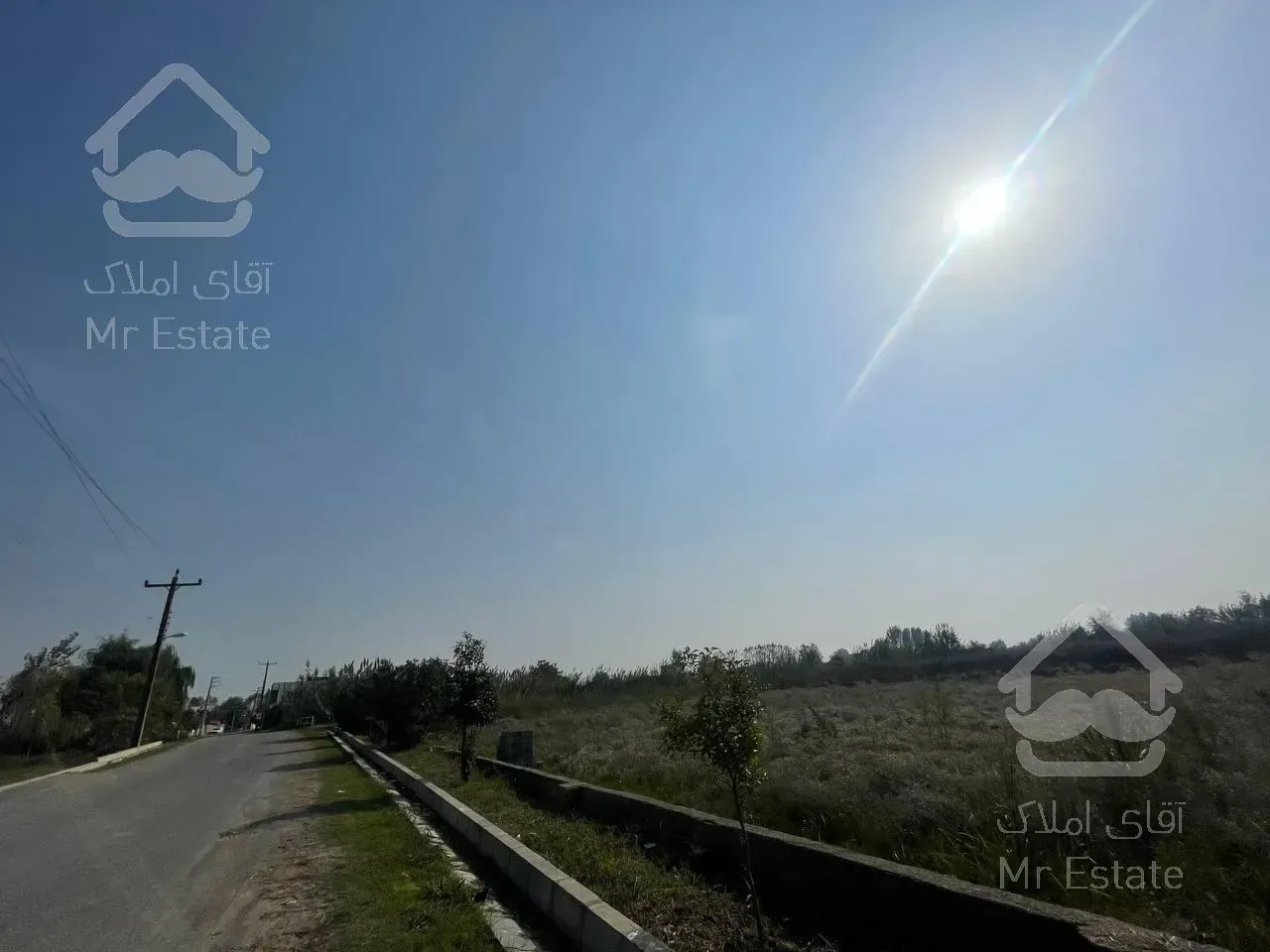 زمین ۳۰۰متری پول نیاز