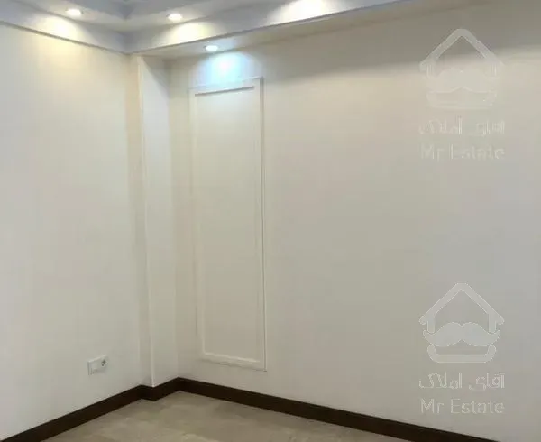 سعادت آباد 130متر (۳ خوابه) ۲ پارکینگ سندی