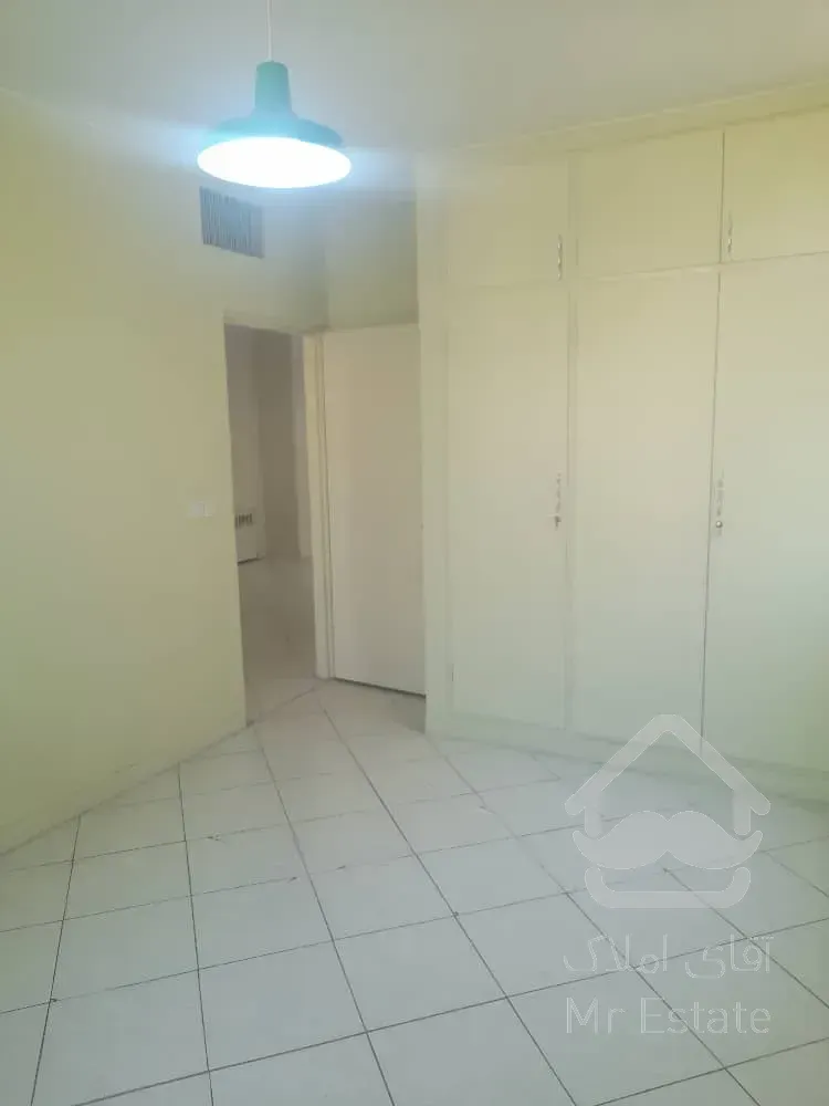 فروش130 متر مسکونی دروس