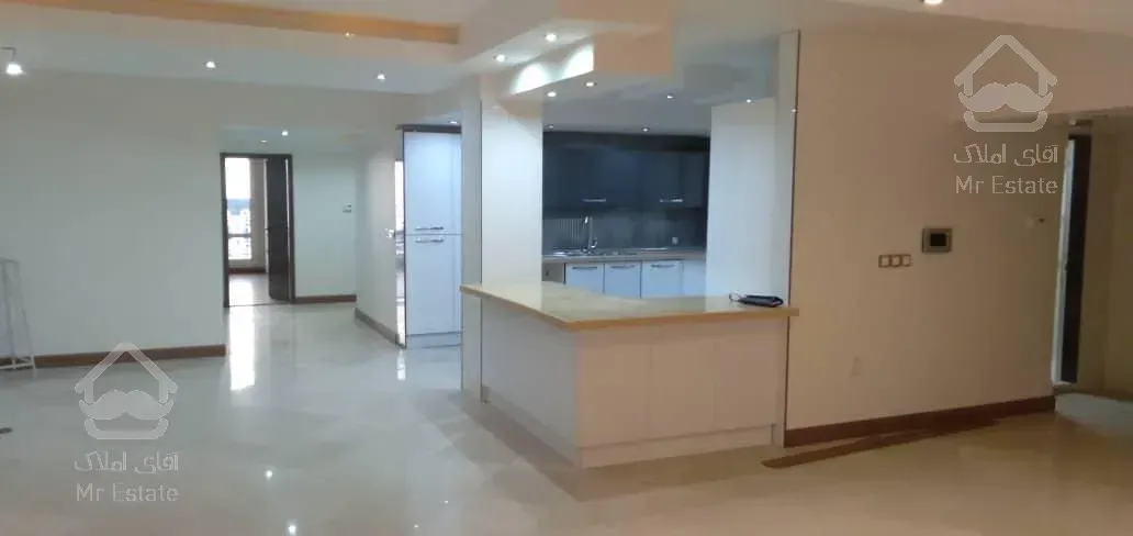 رهن و اجاره آپارتمان ۲۱۵ متری ۴ خوابه نیاوران