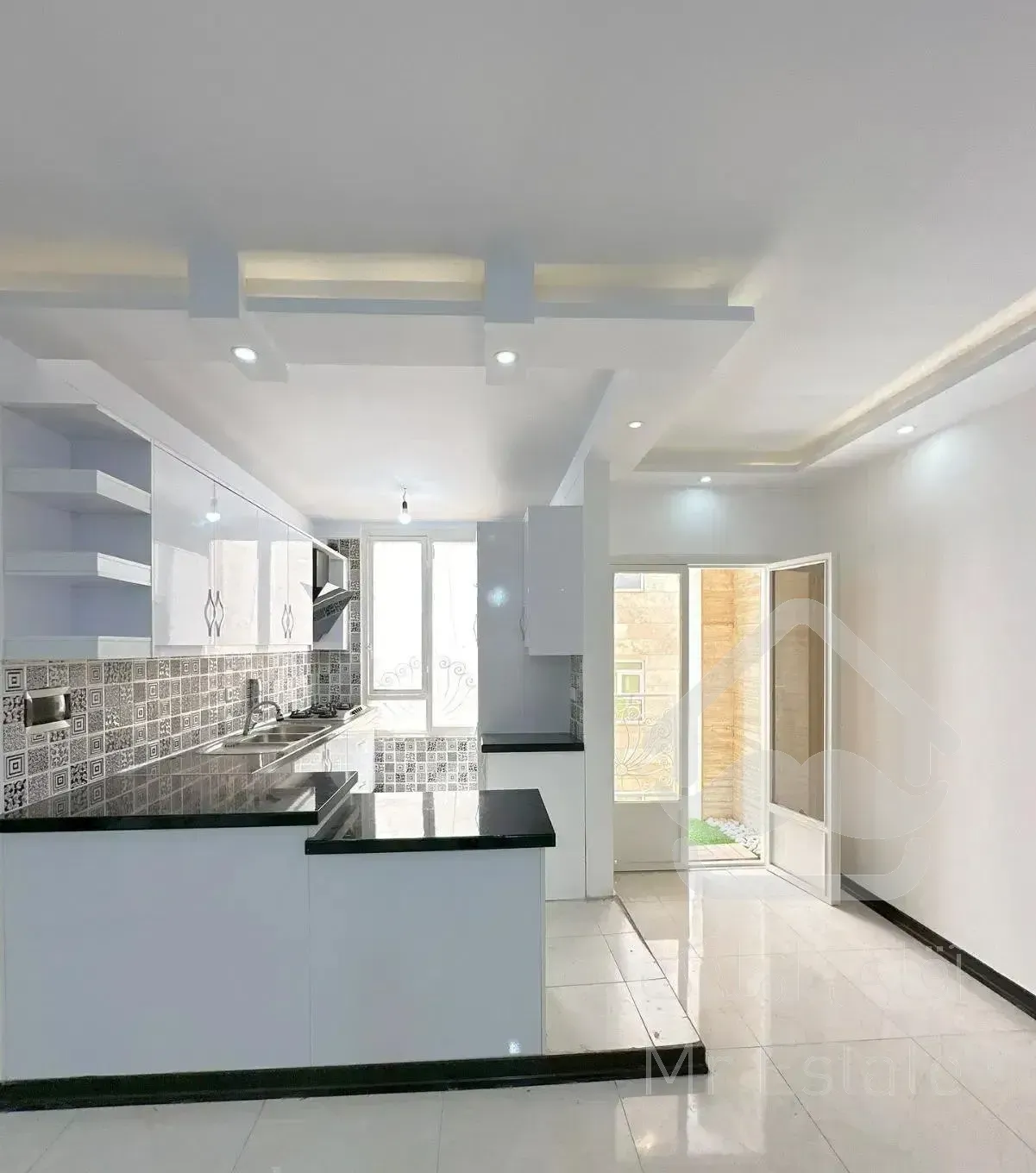 ۶۲ متر ، یک خواب ، فــول ، دیزاین شده