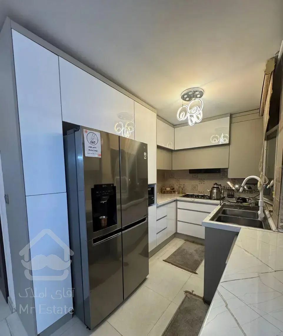 فروش آپارتمان ۶۴ متری ۱ خوابه طبقه ۳ در تولید دارو