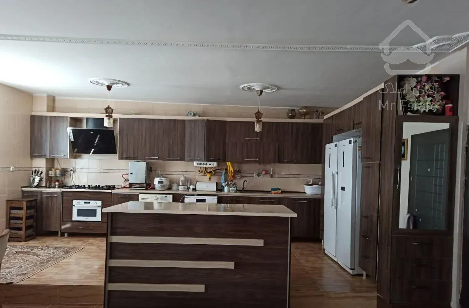 فروش آپارتمان ۱۱۰ متری ۲ خوابه افلاک ها