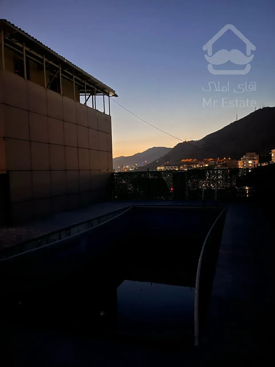 نیاوران ۲۳۰ متر ۳خواب