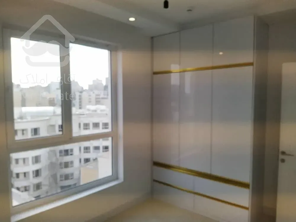 فروش 89 متری اندرزگو