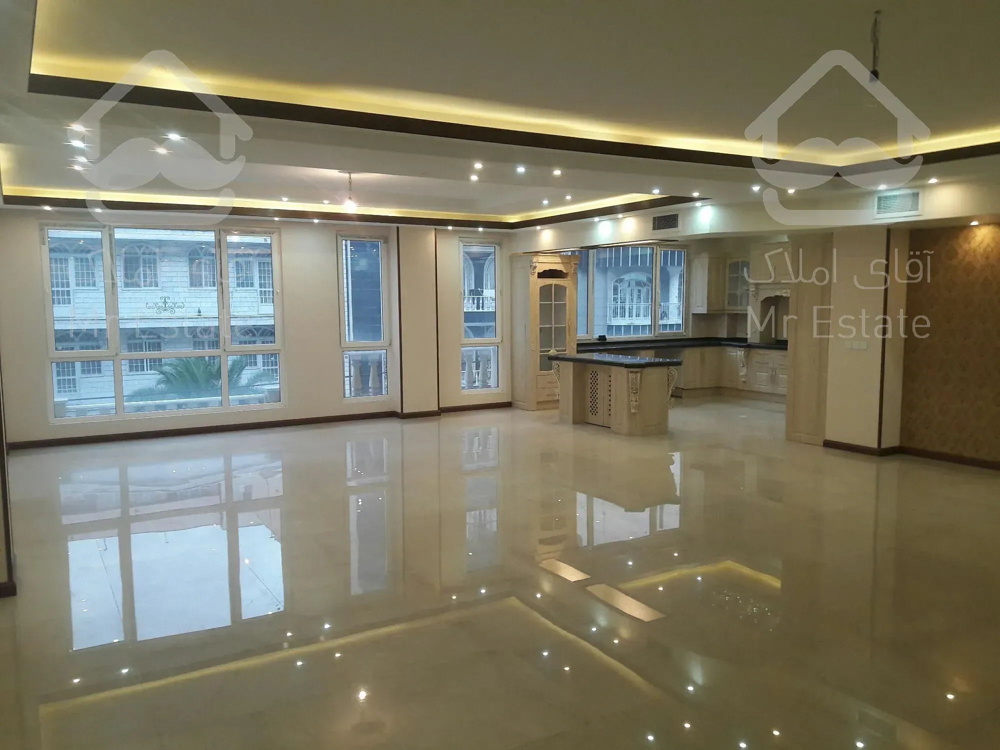 رهن و اجاره آپارتمان مسکونی240متری در صادقیه