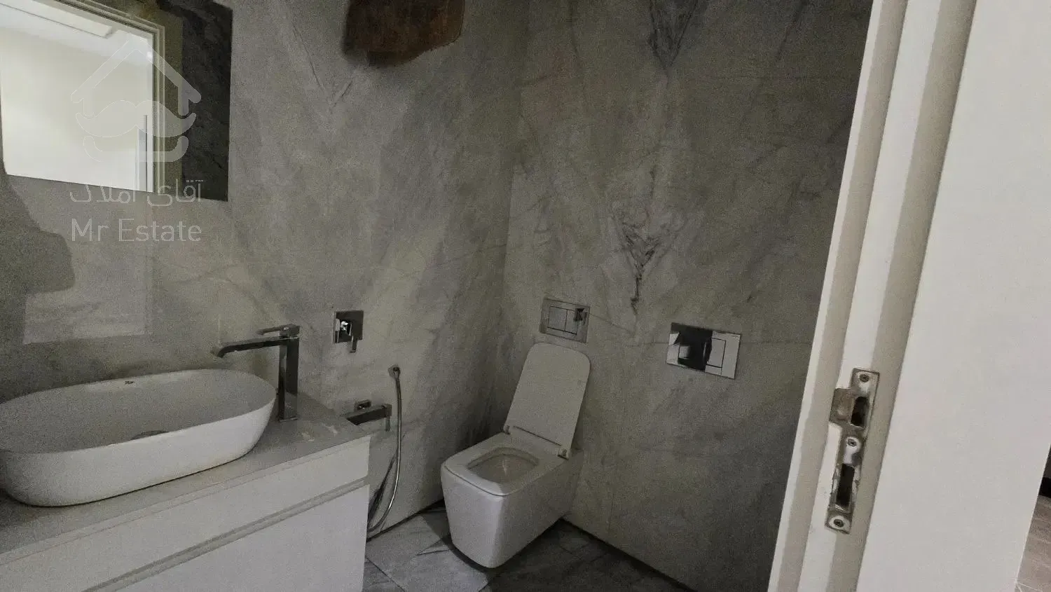 125متربلوار سرو*نوساز،لابی شیک* موقعیت اداری