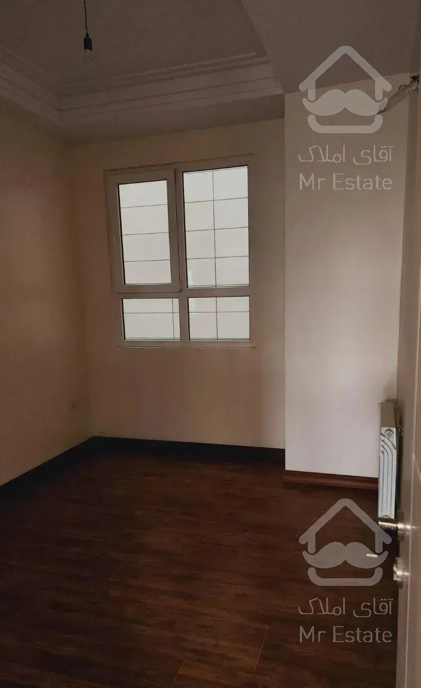 ۹۵ متر / دوخواب/ سالن پرده خور قدی/ فول مشاعات