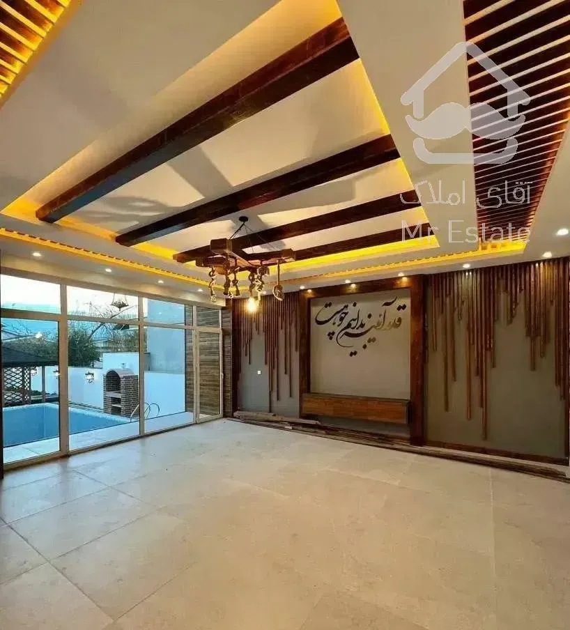 ویلا ۶۲۰ متری/نما انگلیسی/استخردار