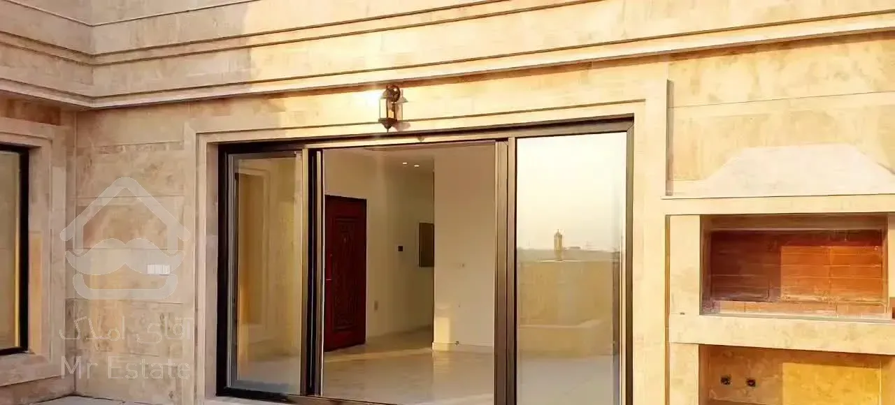 پنت دوبلکس ۳۰۰ متری ۴ خواب خیابان ۱۶ متری