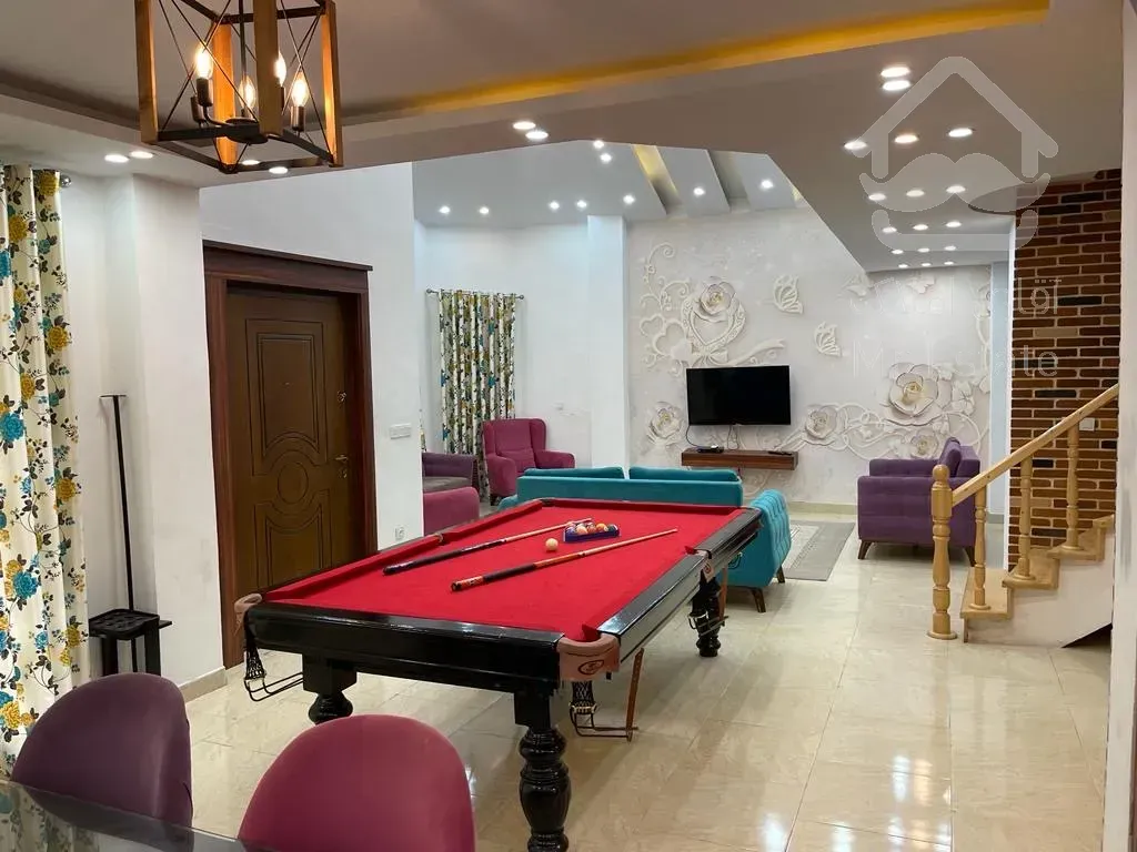 کد(۵۵۷)ویلا باغ ۲۸۰متری استخردار