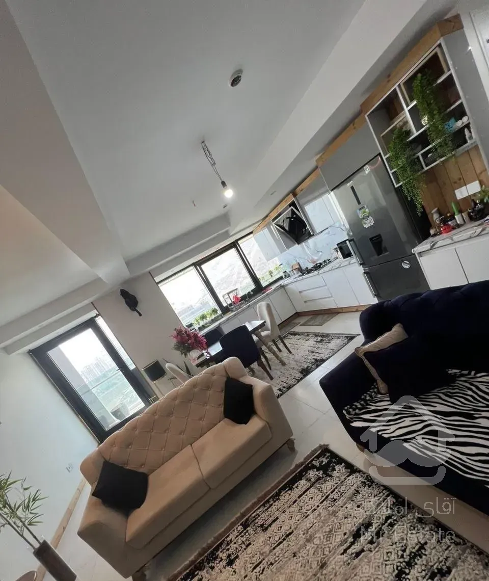 الماس شیشه ای رهن اجاره ۲خواب ویو ازاد طبقه بالا