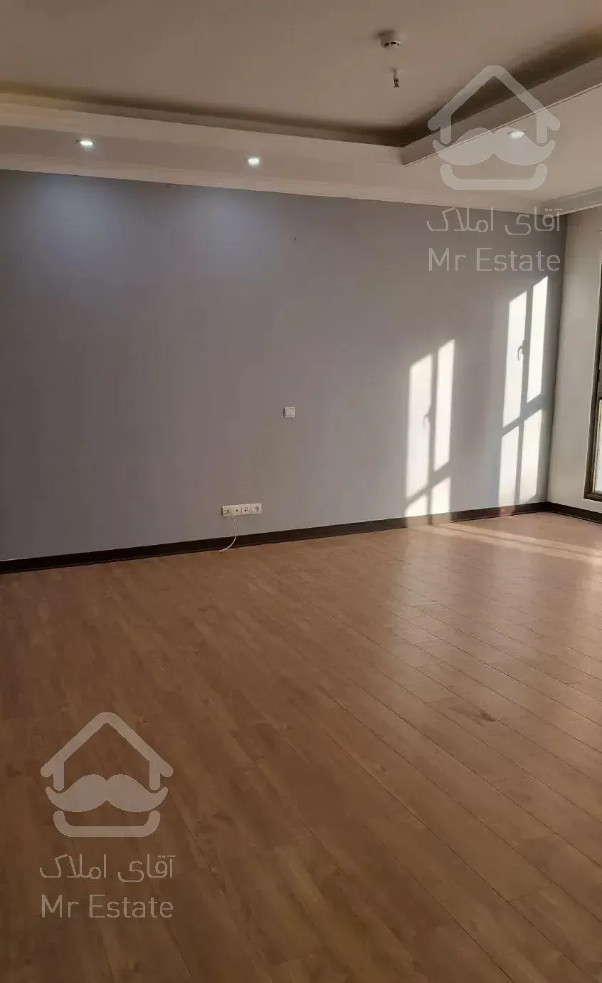 آپارتمان ۱۱۴ متری کوهسار درکه،طبقه سوم