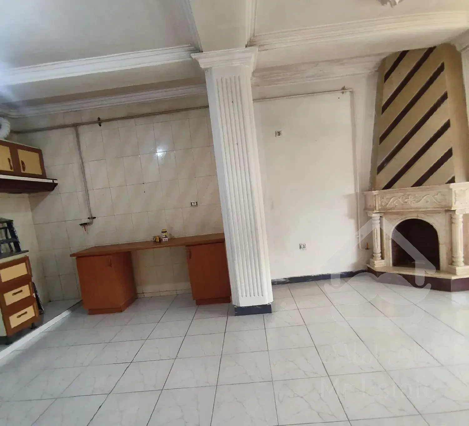 دوخواب،نورگیر عالی،تراس و پارکینگ ،طبقه اول