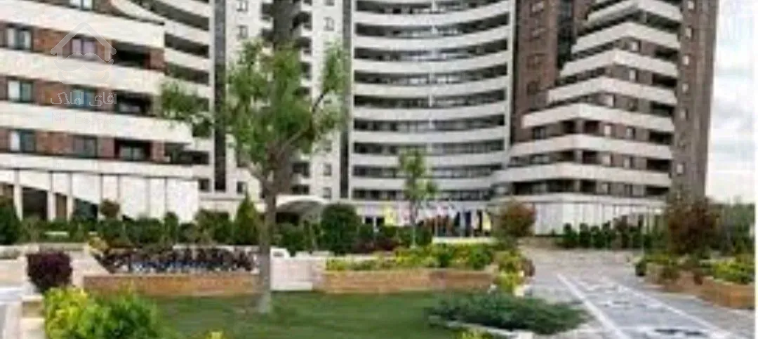 آپارتمان ۱۵۶متری  و زیبا درغرب تهران